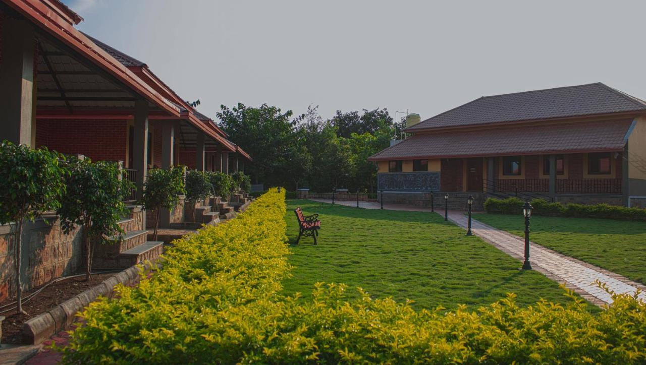 Wildcat Resort Tadoba Sirkada Екстериор снимка